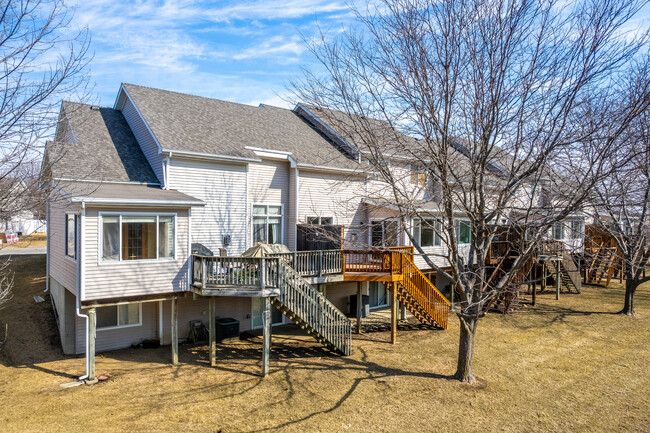 Westin Heights Townhomes in West Des Moines, IA - Building Photo - Building Photo