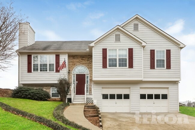 property at 7955 Streamside Ln