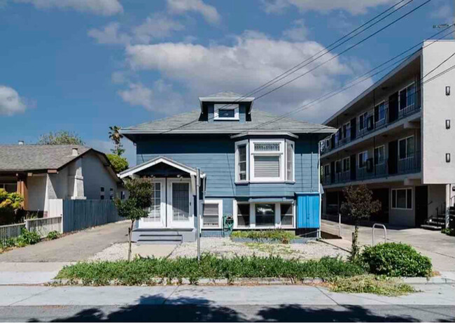 property at 32 S Morrison Ave