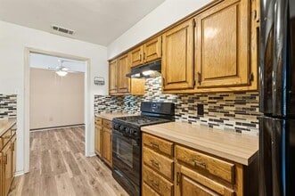 110 Lee St in Farmersville, TX - Building Photo - Building Photo