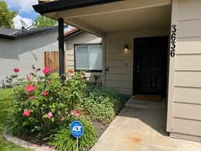 3636 Almeria Dr in Modesto, CA - Building Photo - Building Photo