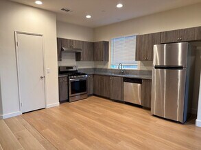 11980 Moss Creek Ct in Adelanto, CA - Building Photo - Building Photo