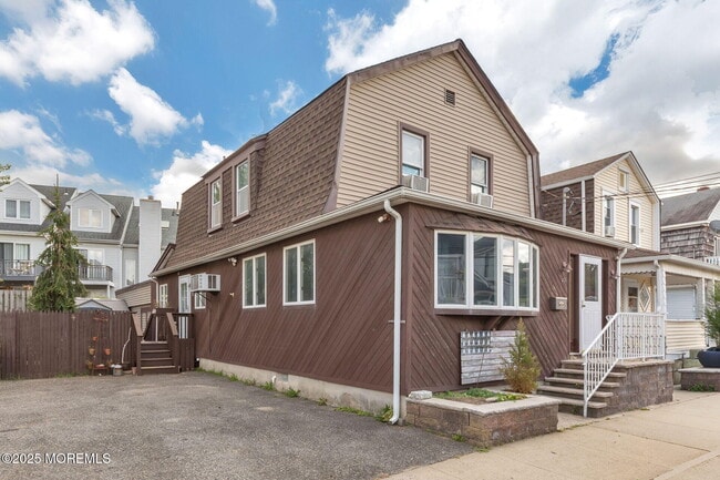 49 Sea Drift Ave in Highlands, NJ - Building Photo - Building Photo