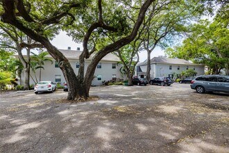 5221 Bayshore Blvd in Tampa, FL - Building Photo - Building Photo