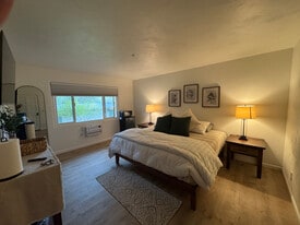 10 Country Club Way in Carmel Valley, CA - Building Photo