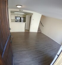 3927 Nobel Dr, Unit 70 in San Diego, CA - Building Photo - Building Photo