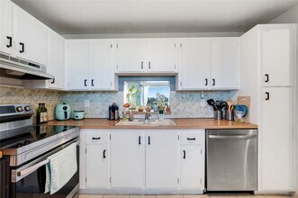 321 SE 3rd St in Dania Beach, FL - Building Photo - Building Photo