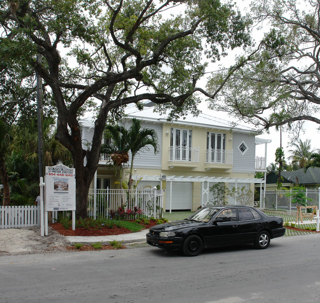 309 SW 12th Ave in Fort Lauderdale, FL - Foto de edificio - Building Photo