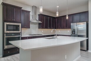 16081 W Electra Ln in Surprise, AZ - Building Photo