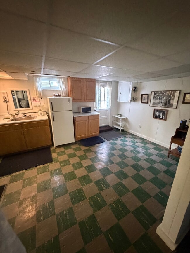 45 Deerfield St in Worcester, MA - Foto de edificio - Building Photo