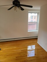 383 Hanover St, Unit 3 in Boston, MA - Building Photo - Building Photo