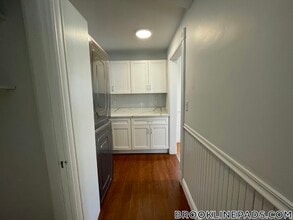 79 Brook St in Brookline, MA - Foto de edificio - Building Photo