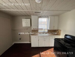 1417.5 W 19th St in North Little Rock, AR - Building Photo - Building Photo