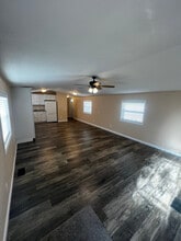 911 West Ave in Webster City, IA - Building Photo - Building Photo