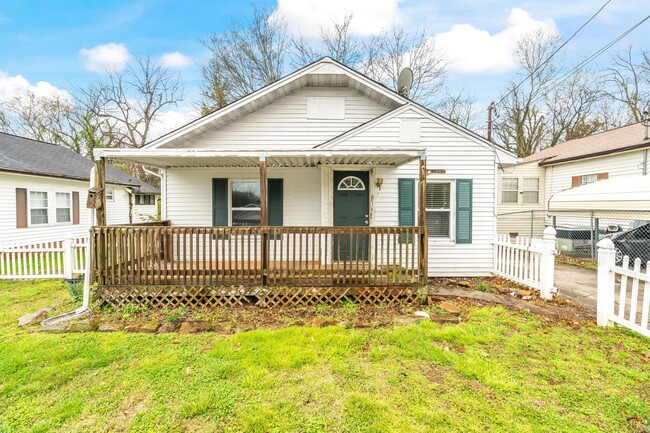 property at 1865 Beech St SE