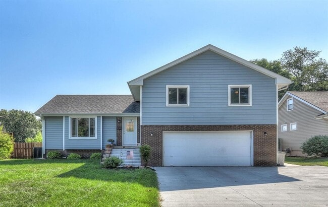 2911 S 159th Cir in Omaha, NE - Building Photo - Building Photo