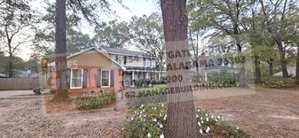 211 Plantation Rd in Dothan, AL - Building Photo