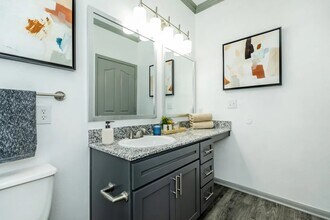 9914 Military Dr W in San Antonio, TX - Building Photo - Building Photo