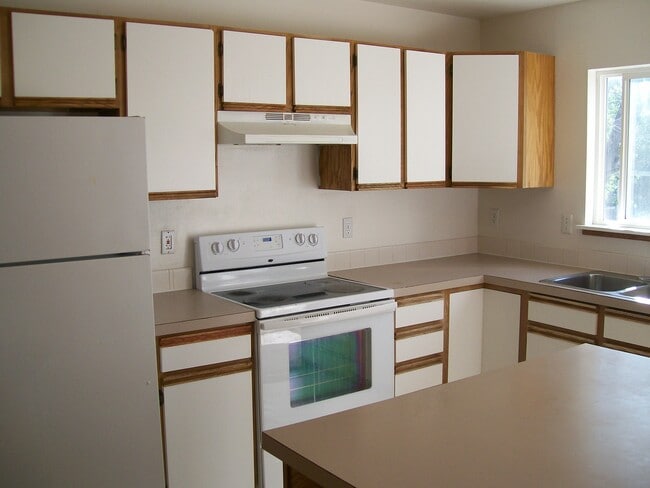 property at 2900 Ross Dr