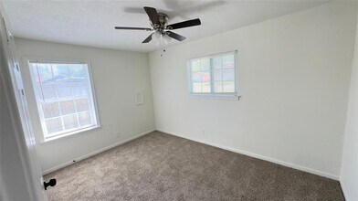 3910 Englewood St in Houston, TX - Building Photo - Building Photo