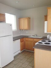 35083 Roberts Ln in Saint Helens, OR - Building Photo - Building Photo