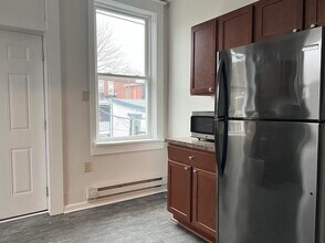 1008 N 2nd St, Unit 2F in Harrisburg, PA - Foto de edificio - Building Photo