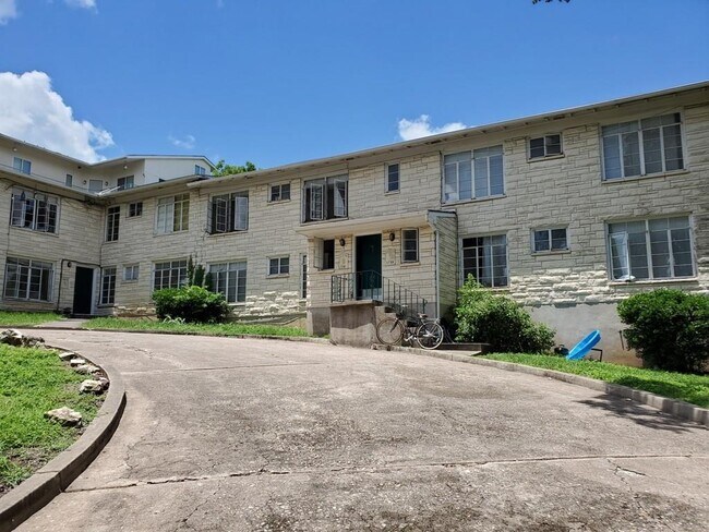 property at 3202 Grooms St