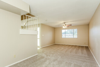 2108 E Villa Ct in Tempe, AZ - Building Photo - Building Photo