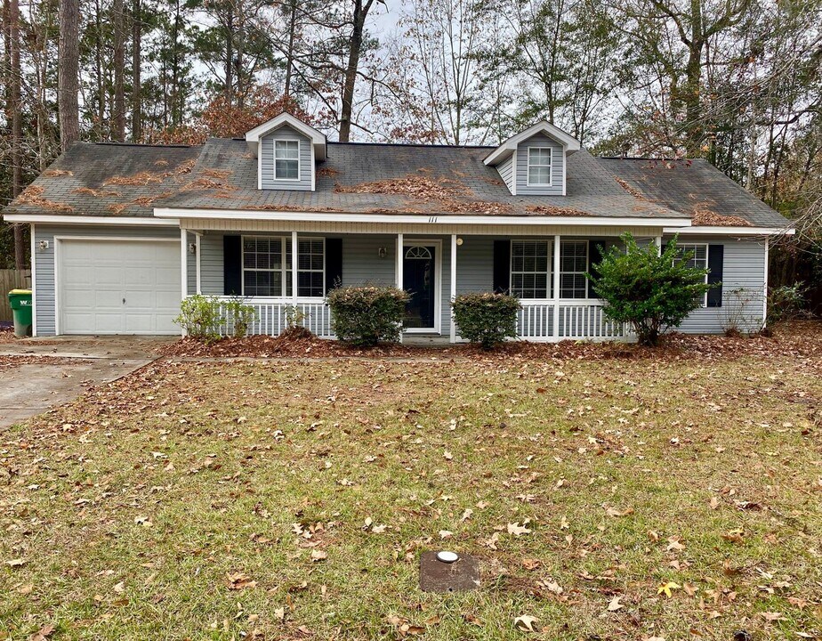 111 Woodbury Ln in Rincon, GA - Building Photo