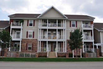 Prairie Towne Square in Sun Prairie, WI - Foto de edificio - Building Photo