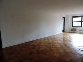 205 West End Ave-Unit -15-J in New York, NY - Building Photo - Building Photo