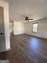 308 Dogwood Ave in Social Circle, GA - Building Photo - Building Photo