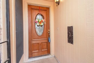 9334 Golden Wood Ln in Houston, TX - Building Photo - Building Photo