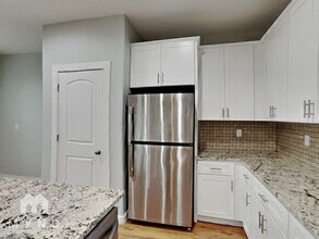 712 Perry Ave in Waxahachie, TX - Building Photo - Building Photo