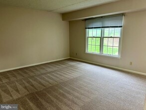 1905 N Glen Dr in Glen Mills, PA - Building Photo - Building Photo