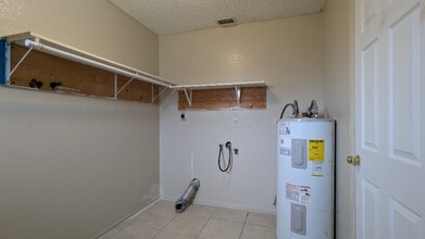 4536 Ballentine Ct in Lakeland, FL - Building Photo - Building Photo