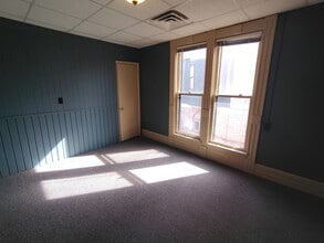 714 W Main St, Unit 3 in Muncie, IN - Building Photo - Building Photo