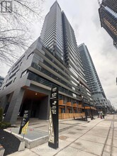 117-1117 Broadway Ave in Toronto, ON - Building Photo - Building Photo