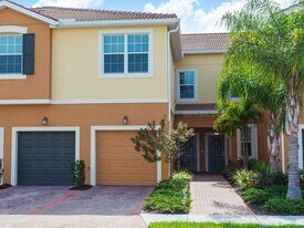 7918 Moonstone Dr in Sarasota, FL - Building Photo