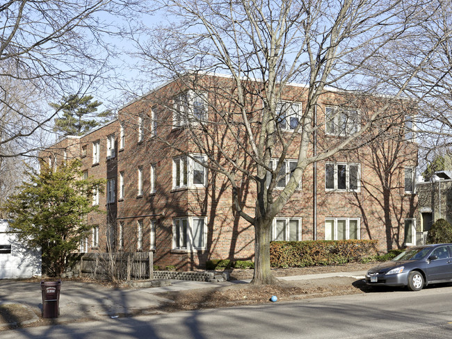 Cleveland Terrace Apartments in St. Paul, MN - Building Photo - Building Photo