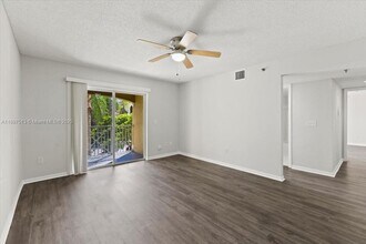 5520 NW 61st St in Coconut Creek, FL - Building Photo - Building Photo