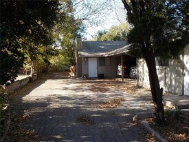 2708 Parker Ln in Austin, TX - Building Photo