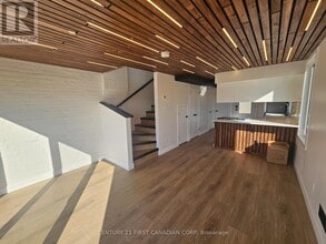 857 Dundas St in London, ON - Building Photo - Building Photo