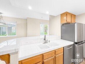 13009 Evening Crk S Dr in San Diego, CA - Building Photo - Building Photo
