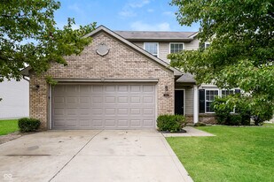 2146 Rosswood Blvd in Indianapolis, IN - Building Photo