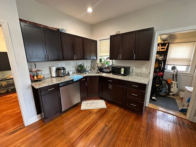 45 Coburn St in Framingham, MA - Building Photo - Building Photo