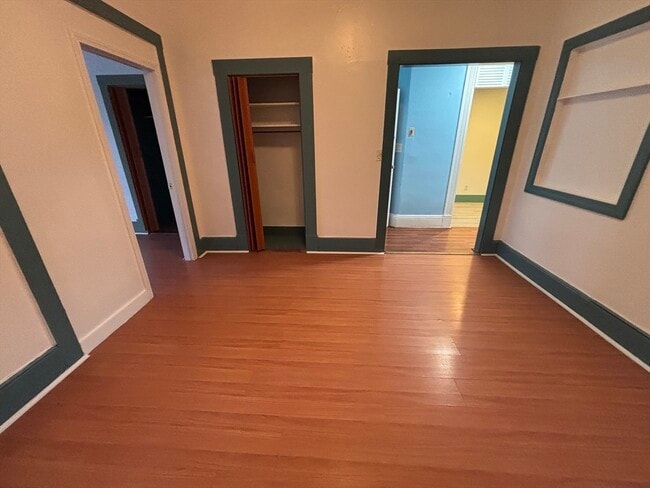 210 Lexington St in Boston, MA - Building Photo - Building Photo