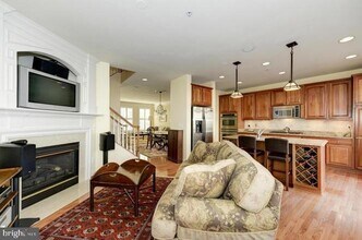 174 Cameron Station Blvd in Alexandria, VA - Building Photo - Building Photo