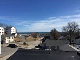 29 Central Park Ave, Unit 4