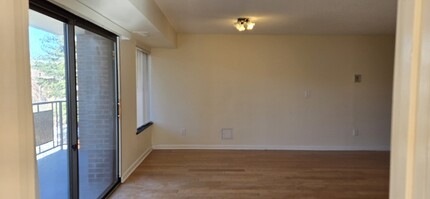 30 Stearns Rd, Unit 502 in Brookline, MA - Building Photo - Building Photo